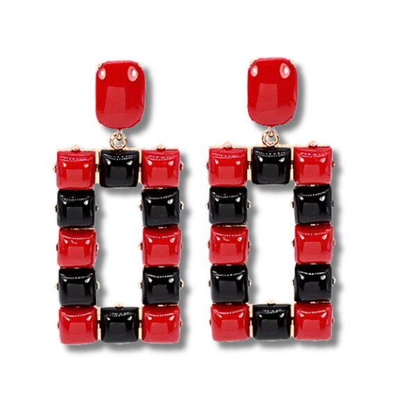 Black Red Acrylic Beaded Geometric UGA Georgia Football Team Colors Earrings - Picture 2 of 3